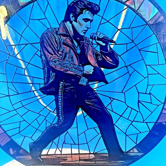 Large Elvis INSPIRED Design Suncatcher/Hanging Window Ornament Christmas Gift - Picture 3 of 7